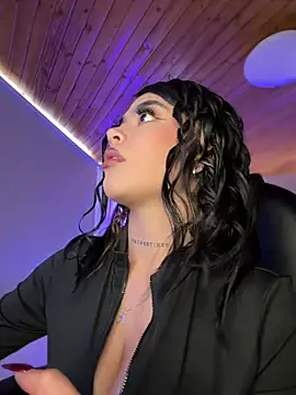 Peachy_pink18 - Show boobs