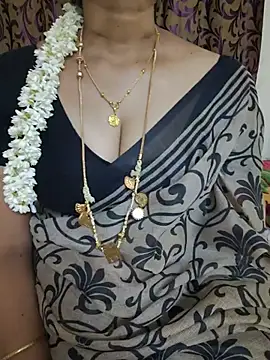 Tamil_rose471