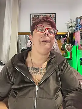SunshineLexi - Monster Dildo Reite 32x6 cm+3Min Con LT