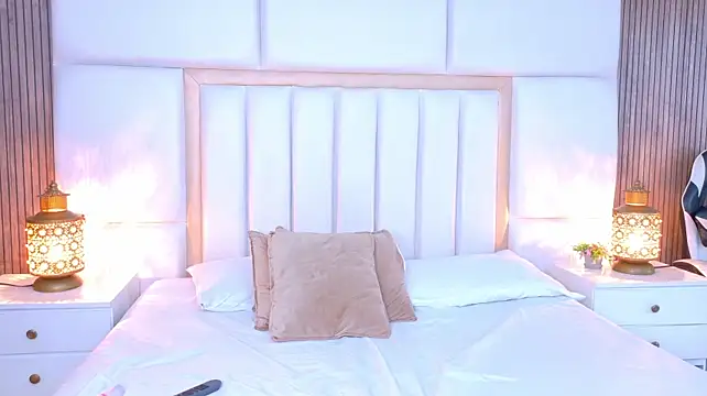 AbannyRogerss - Pinch my nipples make them a hard 🍒
