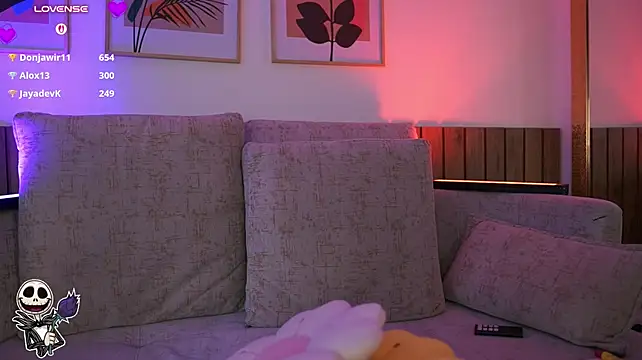 JadeSummerr - 🎃♛ 3 fingers in my pussy