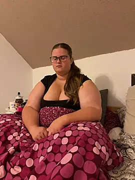 CurvyPaar2 - Show Asshole & 2 Videos