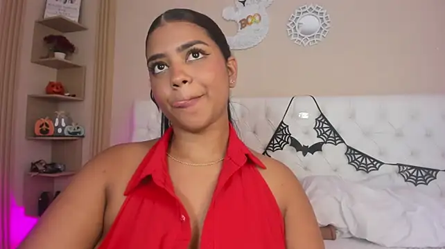 Sharlot_evans_ - spit on boobs