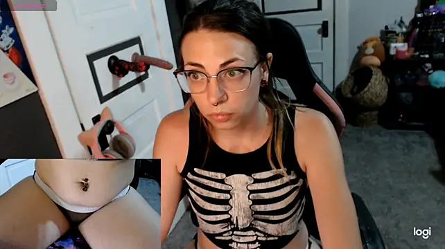 KierBearKisses - Dildo Play 5+ min
