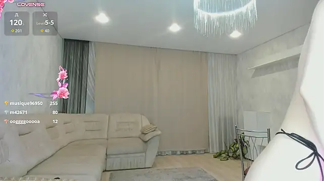 SherelyKlo - doggy panty tease and spread ass
