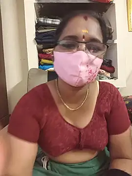 Tamilyazhini19