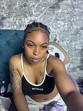 Melany_Williams - NAKED SHOW AND OIL IN MY BODY