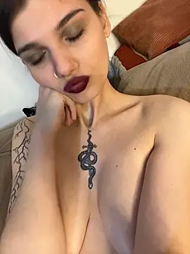 Britneydollx