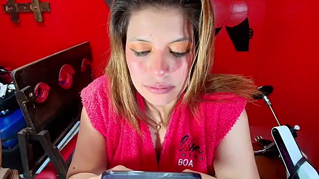 CurvyJulieth - My boobs bouncing without a bra