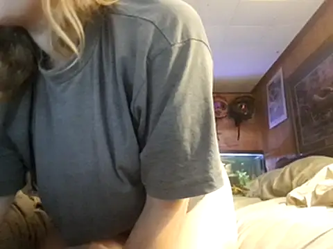 Ryan_and_Aurora - buy a changing table for my baby