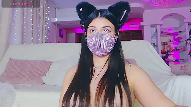 The_sabenna - fingers in wet pussy