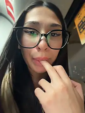Aria51 - Take off top for best view while SQUIRT