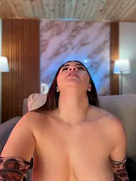 Ahricuttee - destroy my pussy with hell vibs