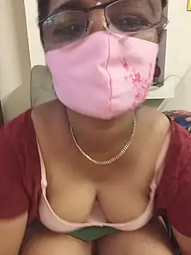 Tamilyazhini19