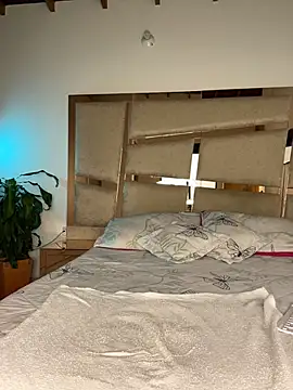 Amira-Zahra - PLUG ANAL