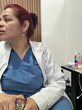 Dr_Nathalia_28 - STRANGER SPANKS MY ASS IN PUBLIC!🍑 TICK