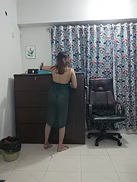 Sexy-Aroti03 - Oilling My Sexy Pusy Hole