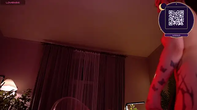 SayLunaa - HOLD UR COCK IN MY THROAT 30 SEC!