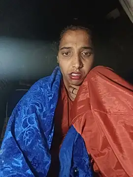 Pinki_thakur_1