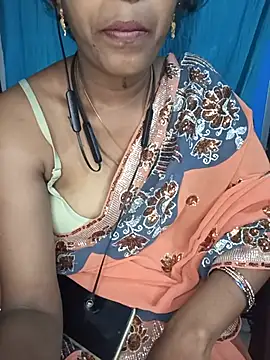 Tamil-Gowshika