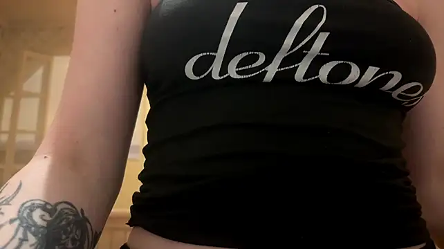 SusannaSalee - breast masssage under a top💜
