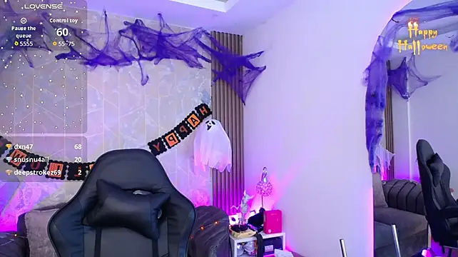 Raven_Wood - Playful Look + suck finger