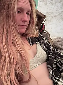 GoldenFlameGoddess - Make MILF moan