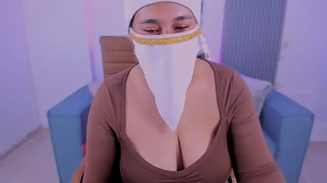 Thalia_hala - show boobs