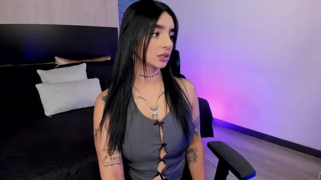 Abriil_cutee - SHOW TITS
