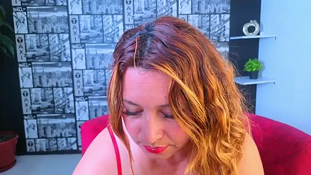 Sexy_Valeshca - Come and let's try out my new Lush anal