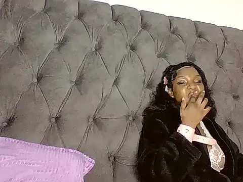 Queen_Aura20 - cum and magic