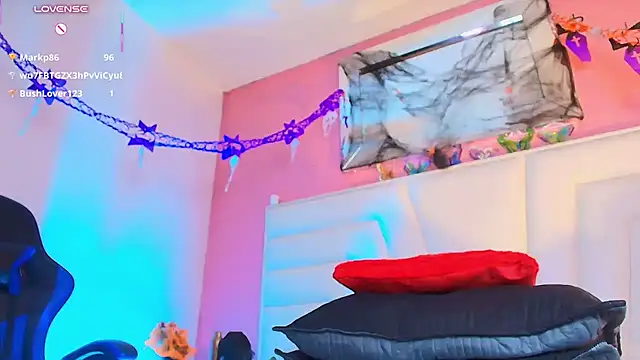 Moxa_hot - two finger in my pussy