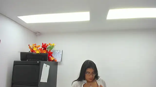 Luna_Dumont