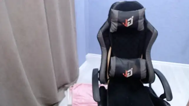 Sexyru_couple - spank ass red