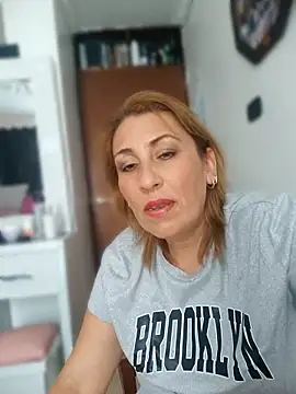 OsaMelosa1973 - Meter dedos en la vagina