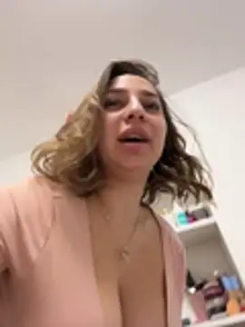 XLexi - Doggy naked