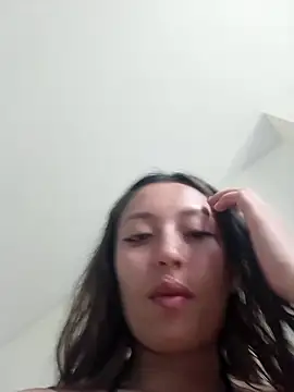 MiaSaen - get naked and bounce my tits