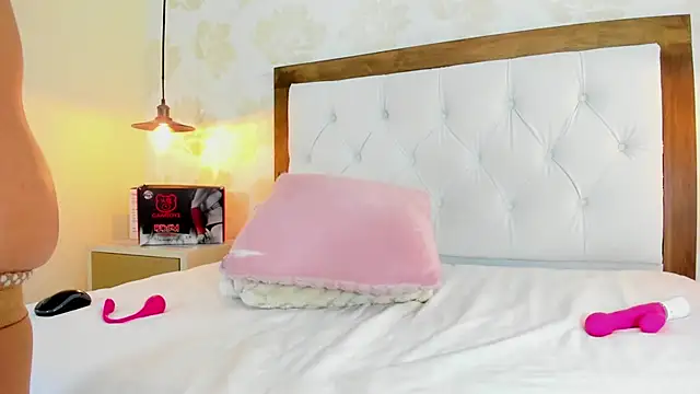 IRISCLARK1 - binding the tits and massage with oil
