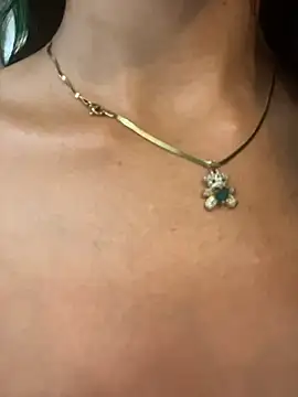 LuxeBrunetteXXX - VIBE MY PUSSY