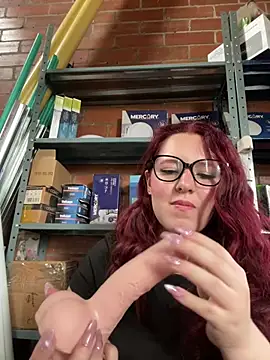 Arlette7 - Full naked in the store 3 min
