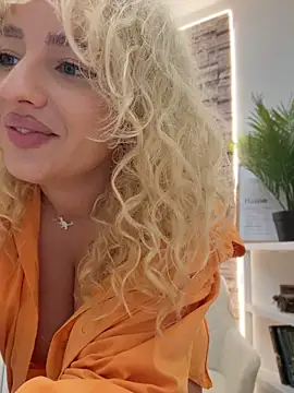 CurlyDaisy - LT get a sexy video and 2 min CT