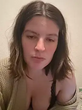 JuliaRoseee - Squezze my Boobs 💦🔥
