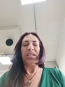 _Kamy_Hot - Boobs out in public 🤫 coworker