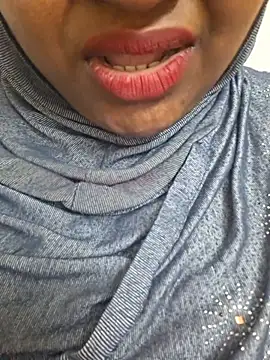 Tamilfathima - Boob milk show