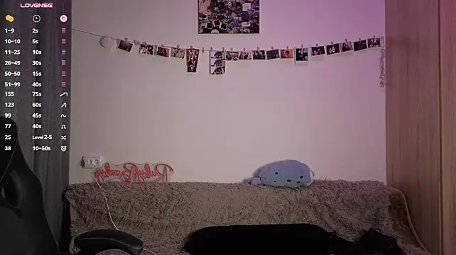 RubyBooby - remove my hand in my boobs