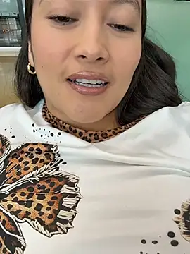 Tatiana123_ - Oil on my buttocks + fingers