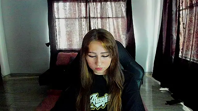 Jess_Rabit - FULL NAKED 1 MN 💋🌻