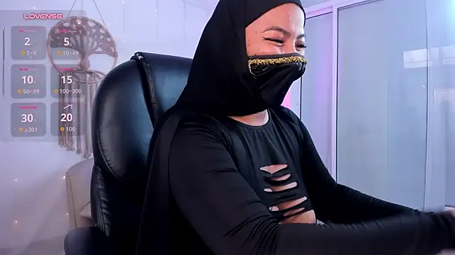Dalia_aisha - dildo in pussy