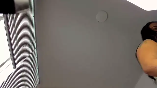 Georgina_Vega - Tit show