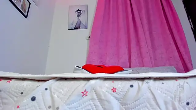 Megan_100 - fucking my ass with the head of my dildo